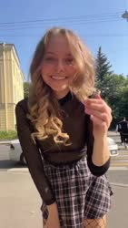 17716108964251972432.mp4