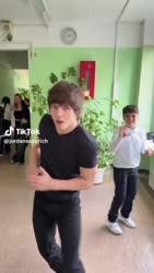 17720308603690907936.mp4